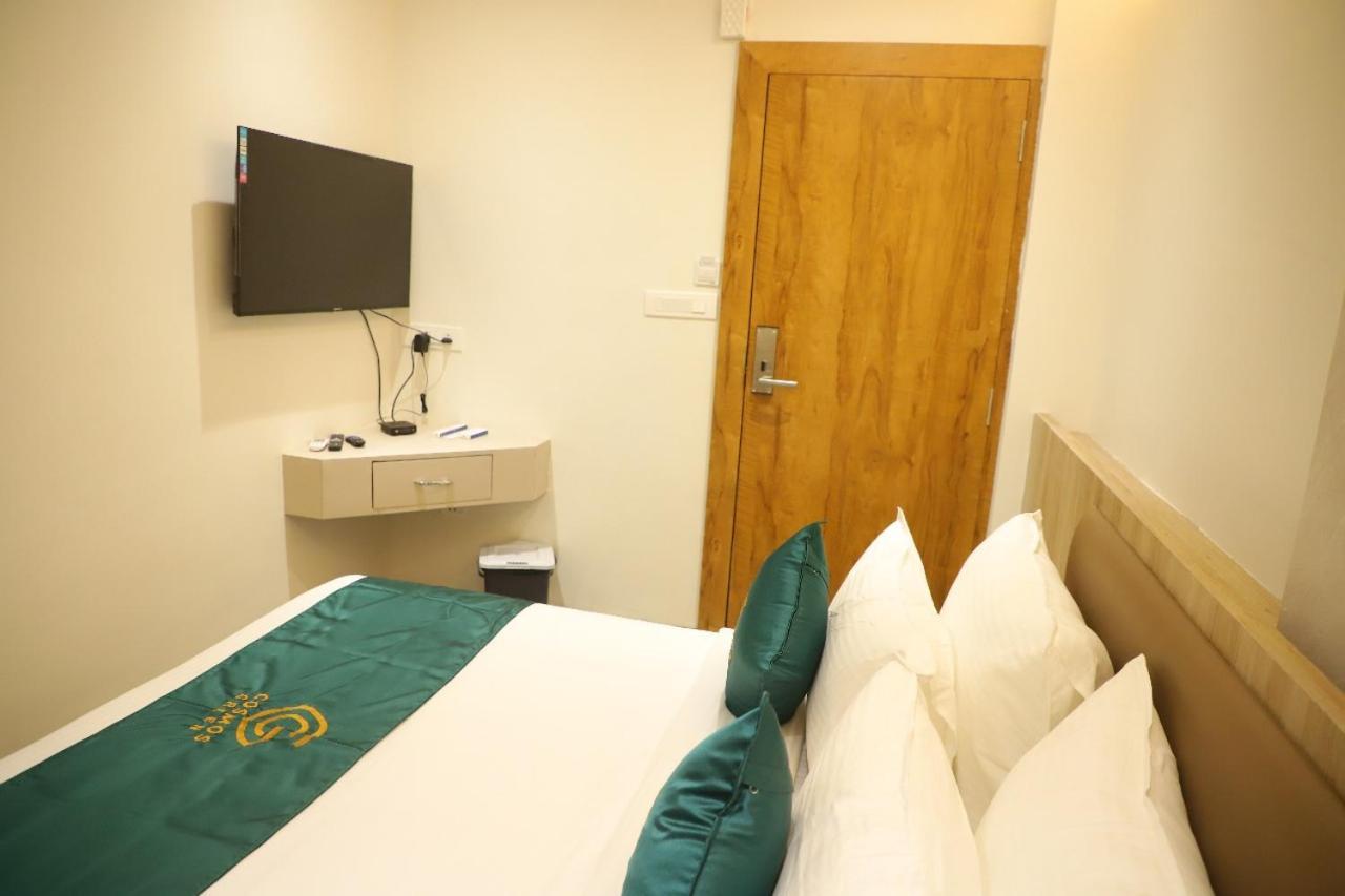 Hotel Cosmos Green Indore Exterior photo